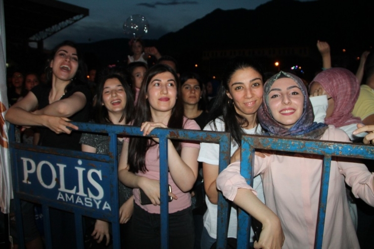 10 Bin Kişi 100. Yılı Coşku İçinde Kıraç İle Kutladı