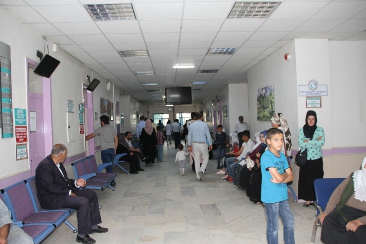 Malazgirt Devlet Hastanesinin Doktor Kadrosu Göz Kamaştırıyor