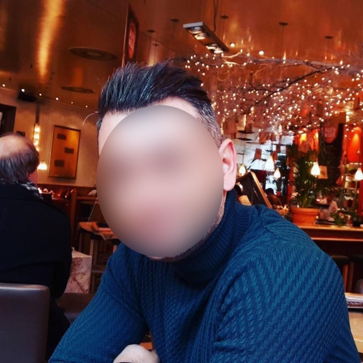 Bileklerini Keserek İntihar Etmek İstedi