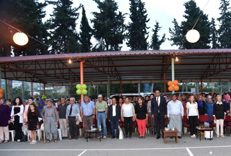 Başkan Yılmaz, Öğrencilerin Mezuniyet Heyecanına Ortak Oldu