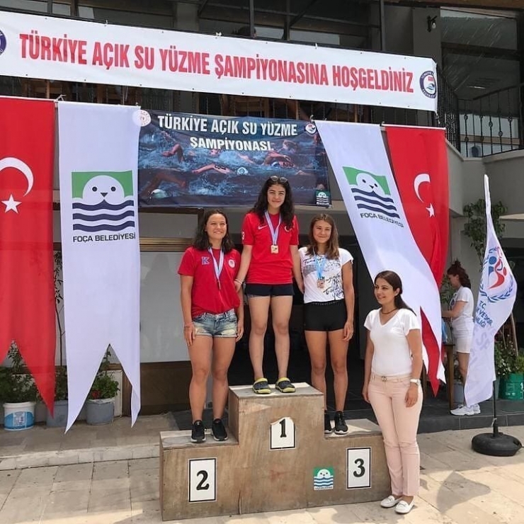 10 Altın, 6 Gümüş Ve 5 Bronz Madalya Kazandılar