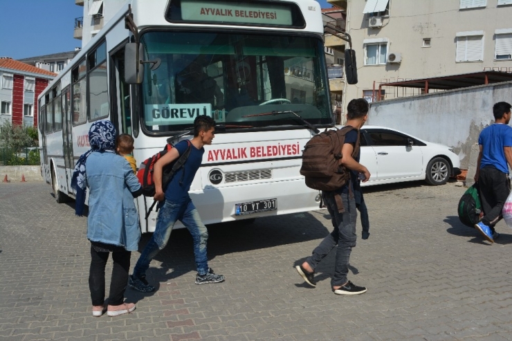 Ayvalık’ta 58 Afganistanlı Mülteci Yakalandı