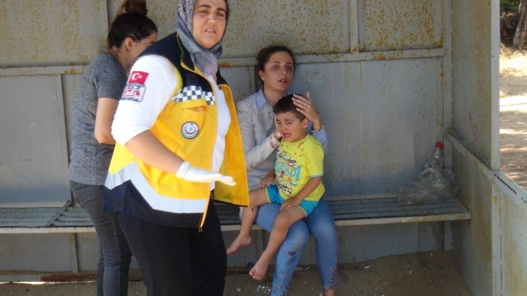 Manavgat’ta Trafik Kazası: 1’i Çocuk, 7 Yaralı