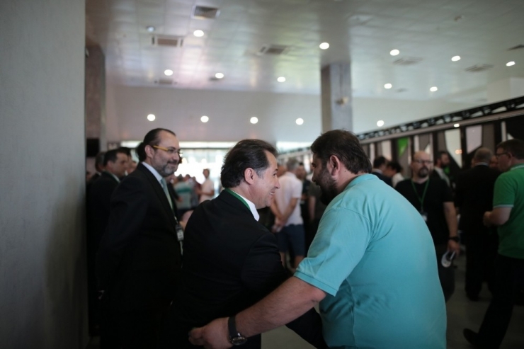 Bursaspor Başkanı Ali Ay İbra Edilmedi