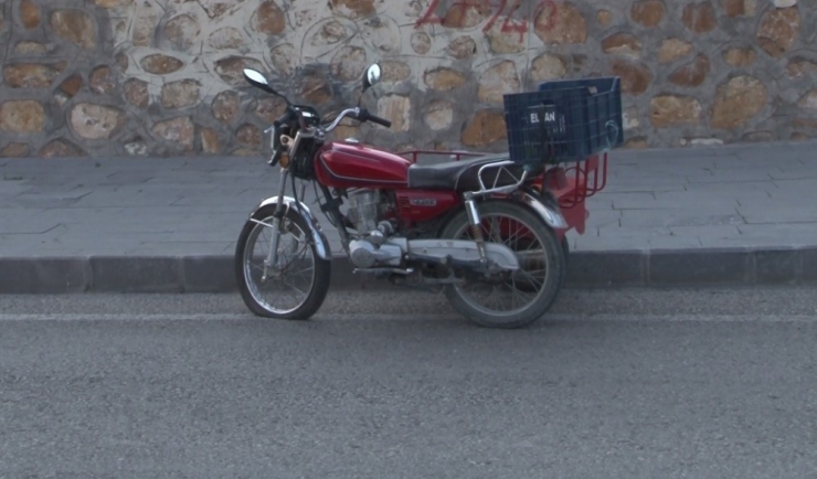 Elazığ’da Sepetli Motorsiklet Devrildi: 5 Yaralı