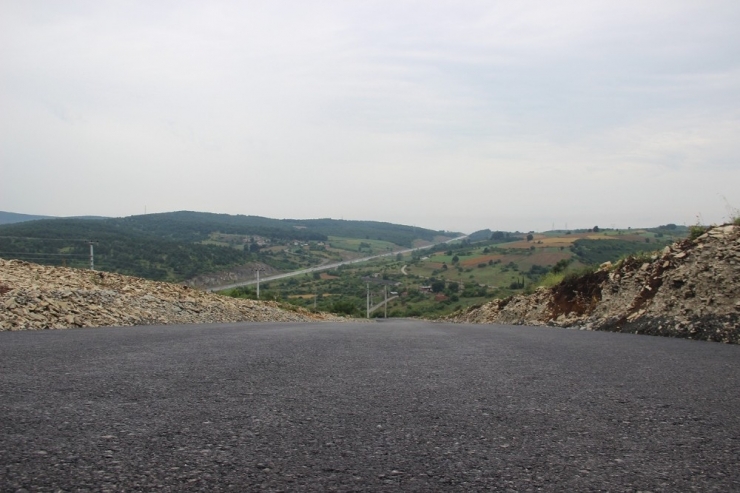 Kaynarca’da Yol Çalışmaları Sürüyor