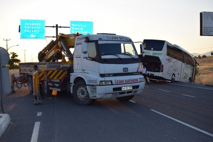 Malatya’da Korkutan Kaza Ucuz Atlatıldı