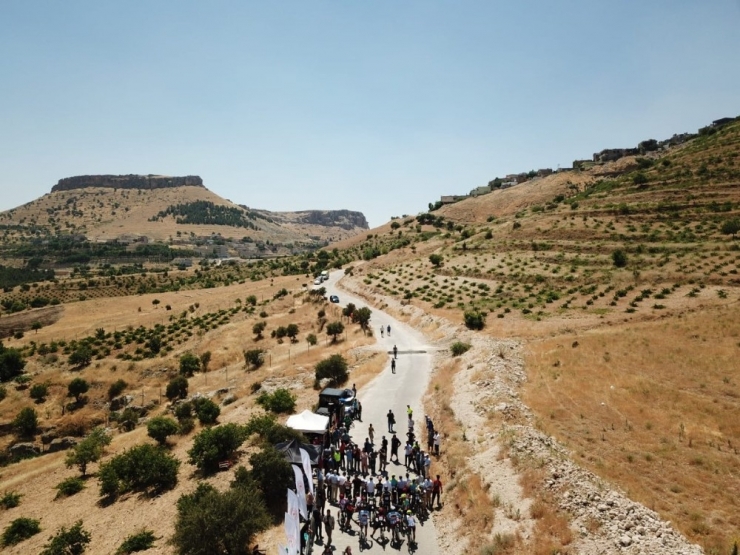 Türk Sporcular Mardin’deki Dağ Bisikleti Yarışlarına Damga Vurdu