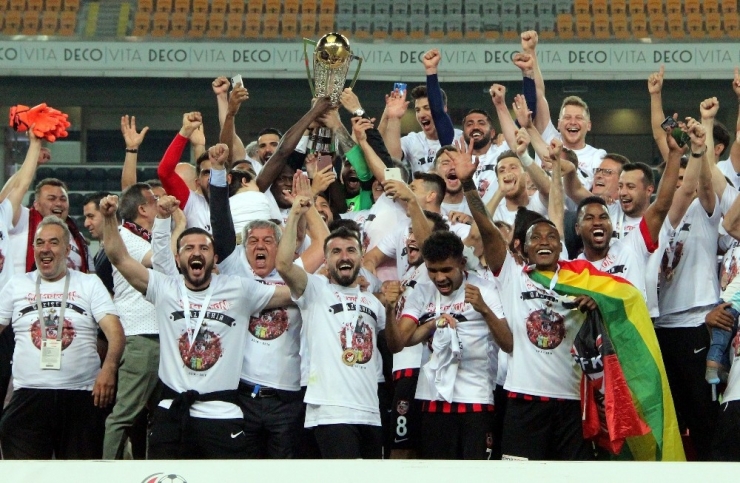 Gazişehir Gaziantep’te Transfer Haftası