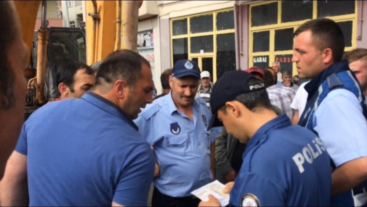 Tartışan Ortakları Polis Ve Zabıta Yatıştırdı