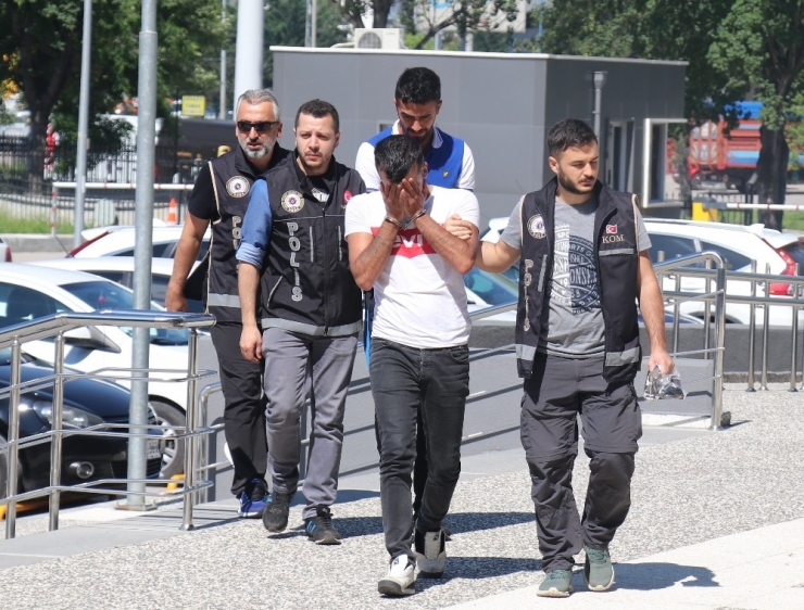 Bolu’da, Uyuşturucu Operasyonu: 2 Gözaltı