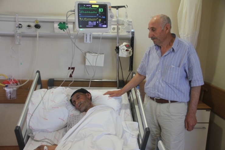 105 Yaşında Anjiyo Oldu, Hayata Yeniden Tutundu