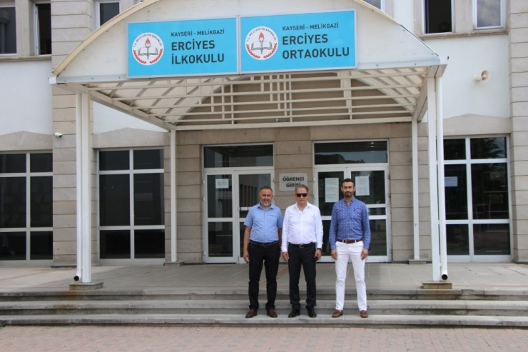 İl Milli Eğitim Müdürü Ekinci, Erciyes İlkokulu/ortaokulunda İncelemelerde Bulundu