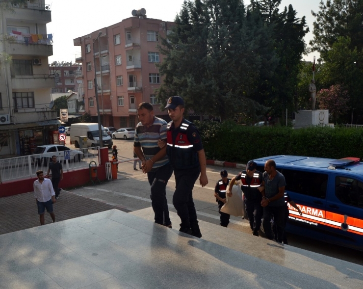 Uyuşturucu Madde Zanlıları Adliyeye Çıkarıldı
