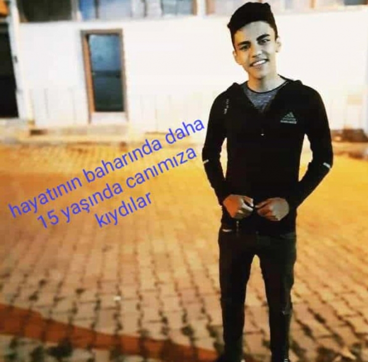 Önce Arkadaşını, Sonra Da Kendini Vurdu