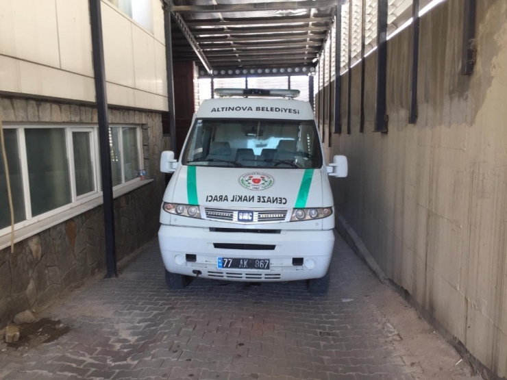 Azeri Gencin Cenazesi Bursa’dan Azerbaycan’a Doğru Yola Çıktı