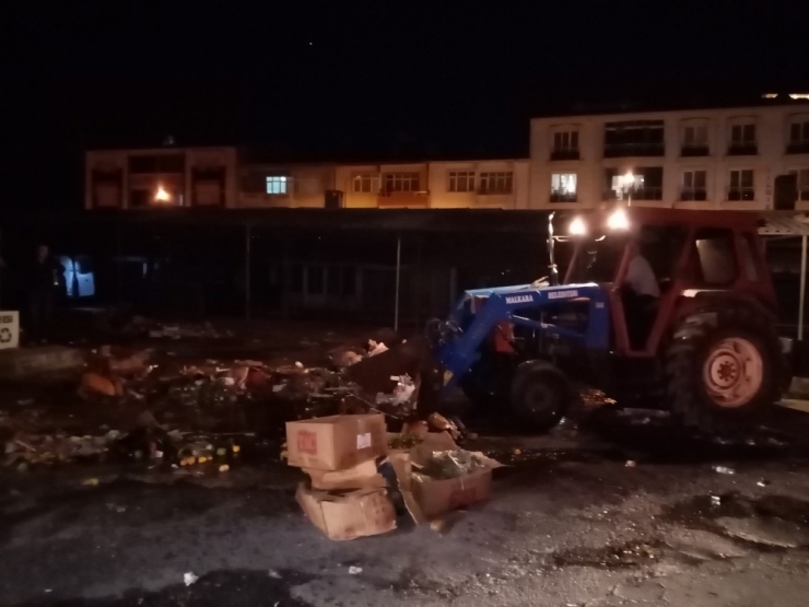 Tekirdağ’da Çöp Kamyonunda Korkutan Yangın