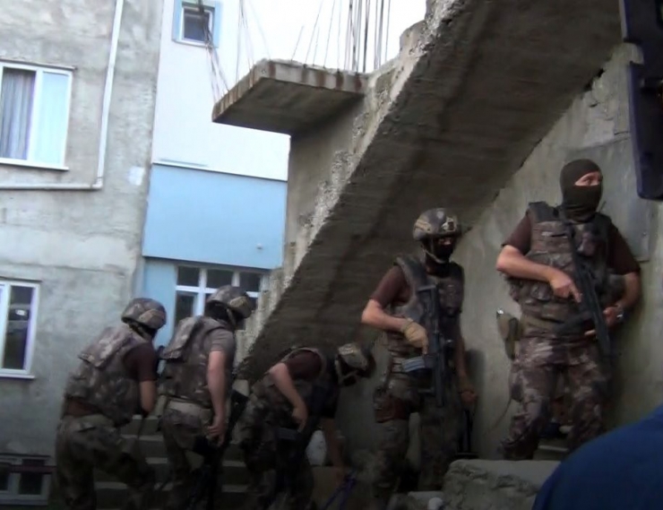 Kocaeli’de 7 Deaş Şüphelisi Gözaltına Alındı