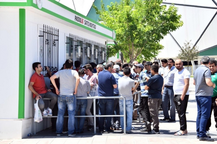 Konyaspor’da Yeni Sezon Kombineleri Satışa Çıktı