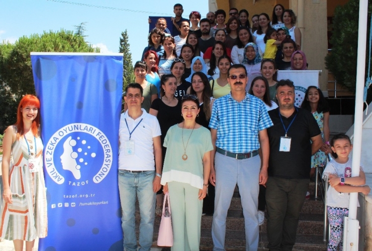 Alaşehirli Öğretmenlere Zeka Oyunları Kursu