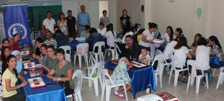 Alaşehirli Öğretmenlere Zeka Oyunları Kursu