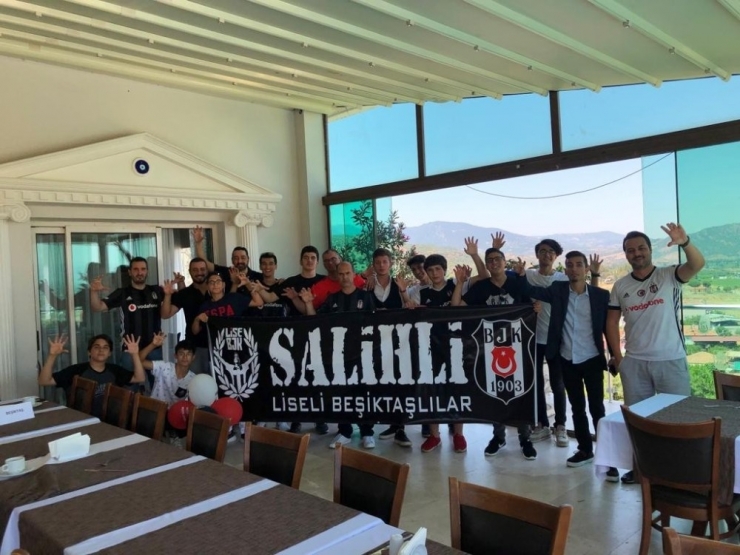 Salihli’deki Beşiktaşlılar Farkındalık Kahvaltısında Buluştu