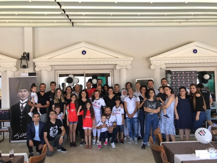 Salihli’deki Beşiktaşlılar Farkındalık Kahvaltısında Buluştu