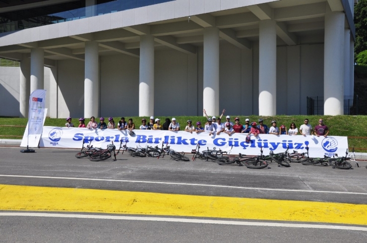 Bisiklet Vadisi’nde ‘Sporda Birlikte Güçlüyüz’ Etkinliği