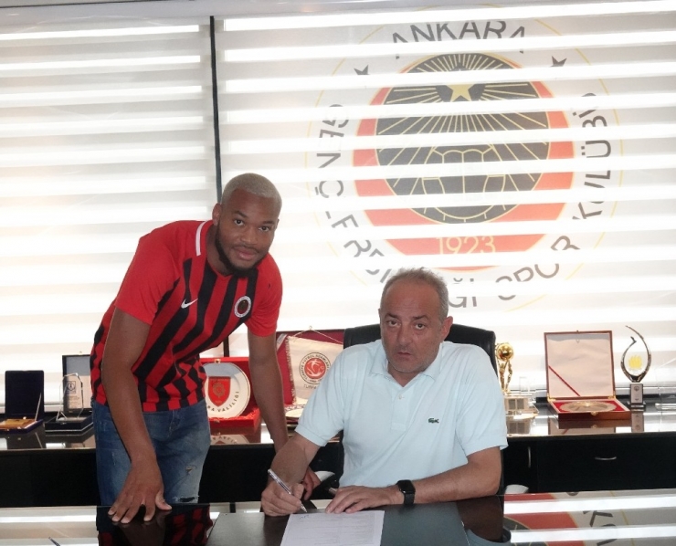 Gençlerbirliği, Pierre-yves Polomat’ı Kadrosuna Kattı