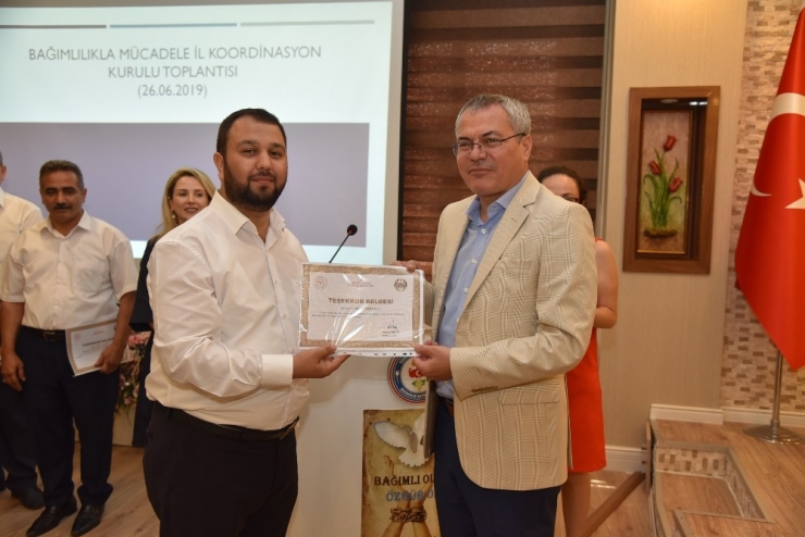 Uyuşturucuyla Mücadele Edenlere Teşekkür Belgesi