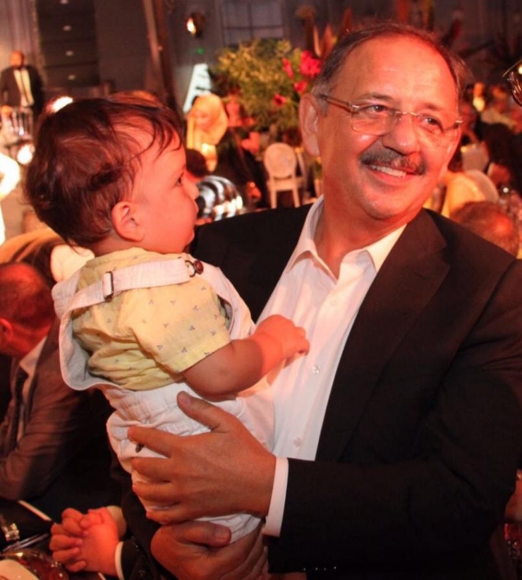 Kayserispor Eski Onursal Başkanı Mehmet Özhaseki: “10-20 Milyon Koyacak Bir Babayiğit Varsa Aday Olsun, Destekleyelim”