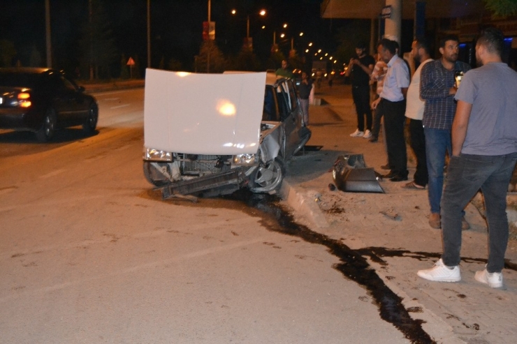 Konya’da Trafik Kazası: 2 Yaralı