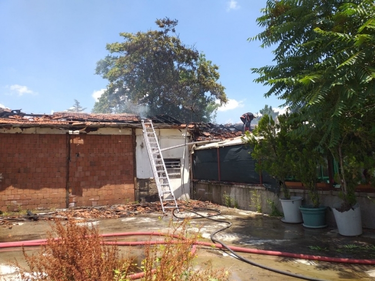 Başkent’te Restoranda Yangın