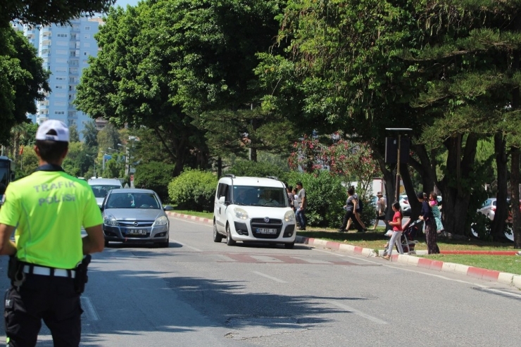 Yayaya Yol Vermeyen Sürücülere Ceza Yağdı