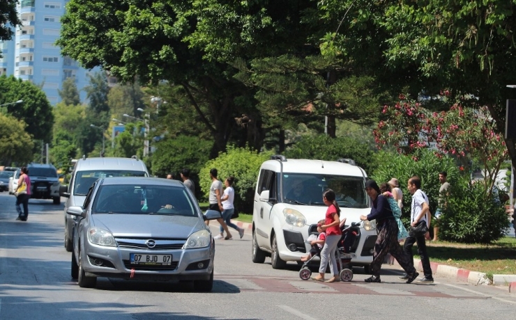 Yayaya Yol Vermeyen Sürücülere Ceza Yağdı