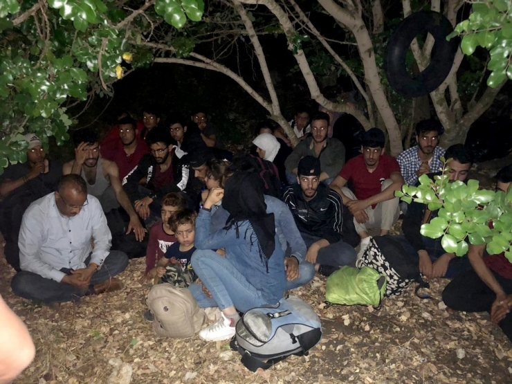 Didim’de 112 Göçmen Ve 3 Göçmen Kaçakçısı Yakalandı