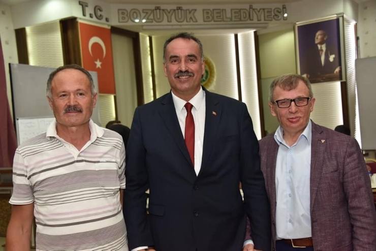 Yeni Başkan, Nurettin Oydu Oldu