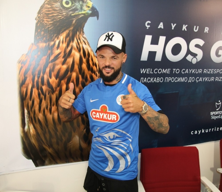 Çaykur Rizespor, Moroziuk’un Bonservisini Aldı