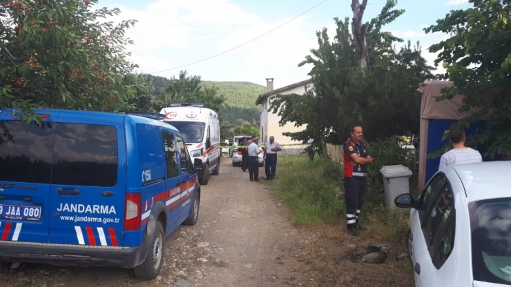 Yaşlı Adam Havuzda Ölü Bulundu