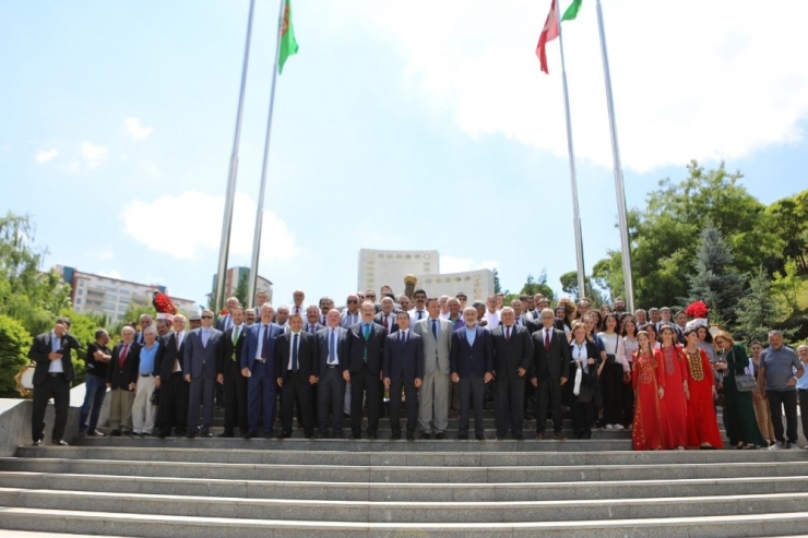 Cumhurbaşkanı Başdanışmanı Topçu, Mahtumkulu Firaki Şiir Bayramı’nı Kutladı