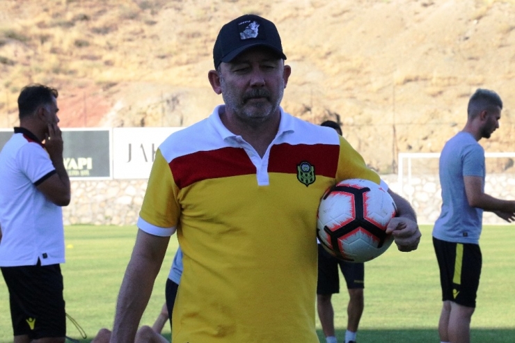 E.yeni Malatyaspor’un Kampa Hazırlığı Sürüyor