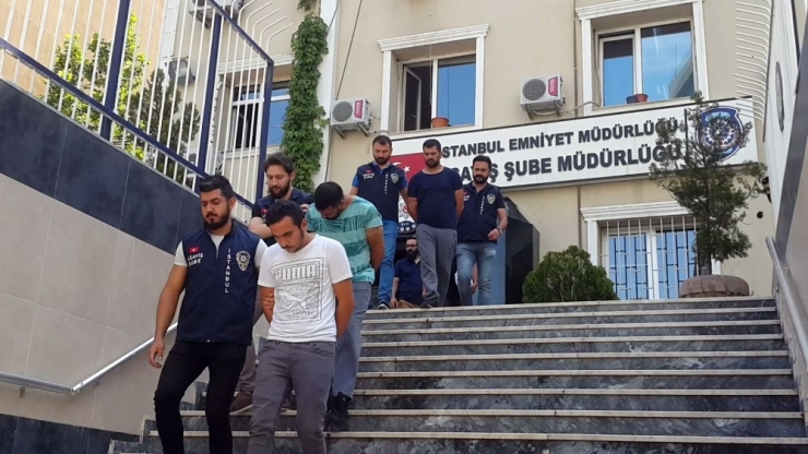 İstanbul’da İş Yerlerine Dadanan Hırsızlık Çetesi Polis Tarafından Çökertildi