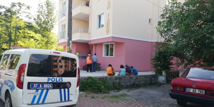 Kastamonu’da Üç Çocuk Babası, Evinde Ölü Bulundu