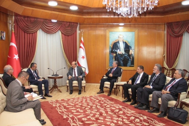 Kktc Başbakanı Tatar, Türkiye’den Gelen Heyeti Kabul Etti