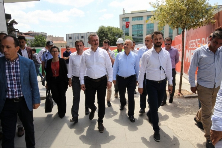 Belediye Başkanları Gebze Esnafını Ziyaret Etti