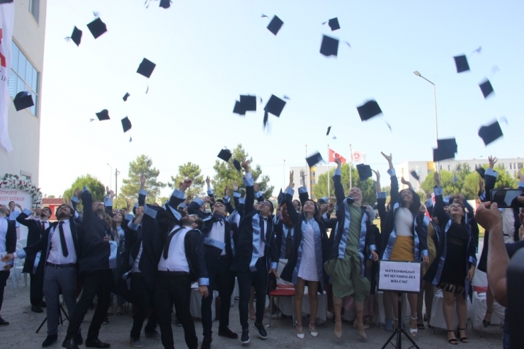 Samsun Üniversitesi Havacılık Ve Uzay Bilimleri Fakültesi İlk Mezunlarını Verdi
