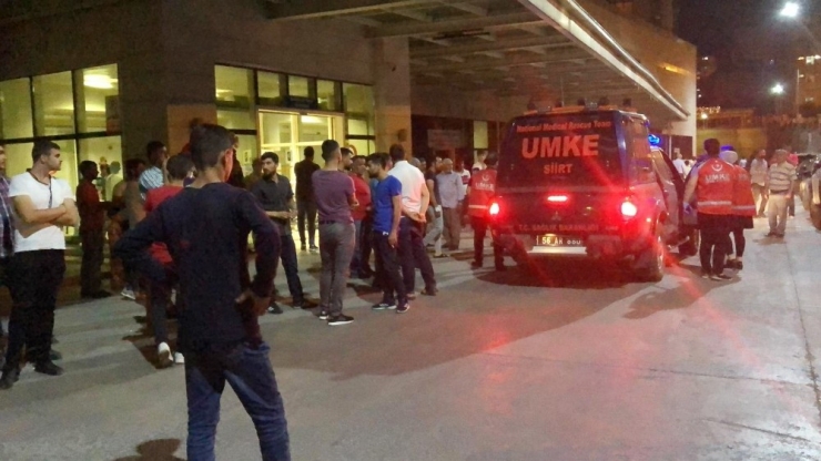 Minibüs İle Motosiklet Çarpıştı: 2 Yaralı