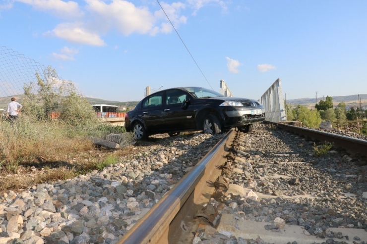 Tren Raylarında Büyük Panik