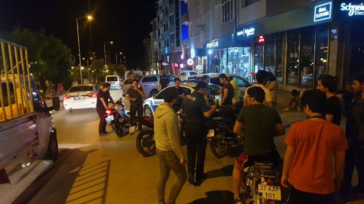 Tosya Polisi Egzoz Denetimlerini Sürdürüyor