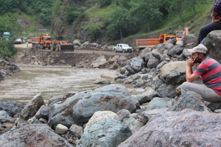 Selde Kaybolanları Bulmak İçin O Bölgeye Yoğunlaştılar